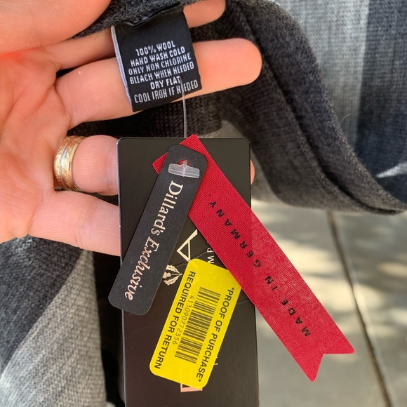 NWT FRAAS 100% wool scarf 63X10 inches - Picture 3 of 9